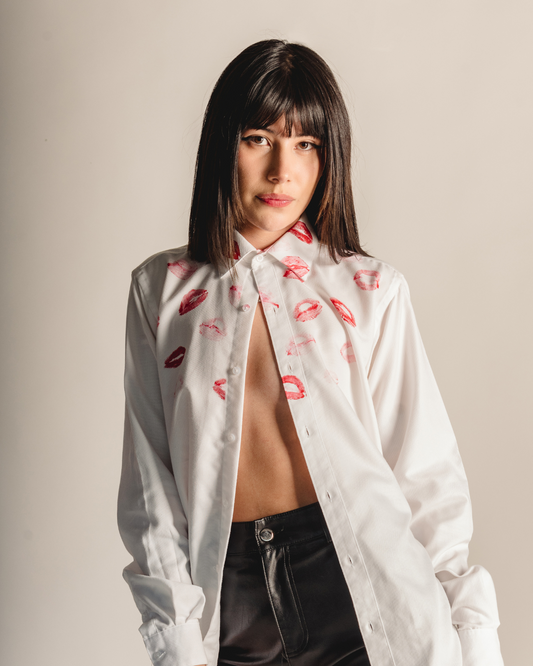 Kiss blouse